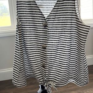 Old Navy tie front tank top